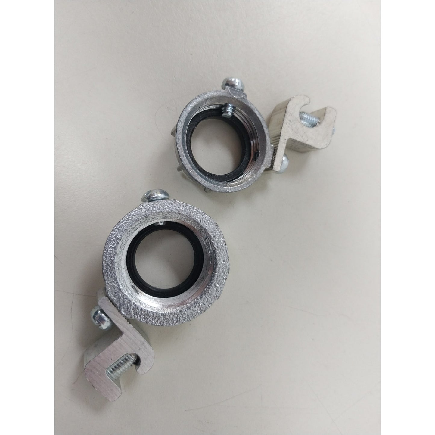 10 New Grounded Insulated 3/4" Zinc Metallic Grounding Bushings