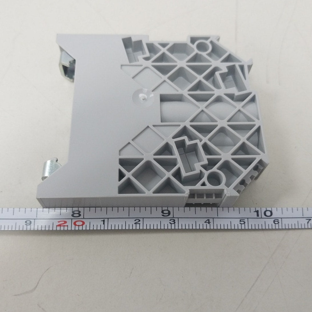 50 New Box of Bulletin 1492 EAH-J35 Gray Plastic End Anchors Brackets