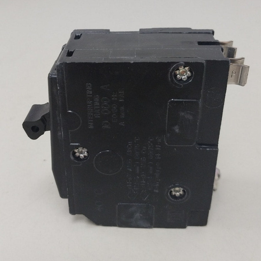 New Square D 20A 120/240V 10KA QO240 Circuit Breaker - Open Box