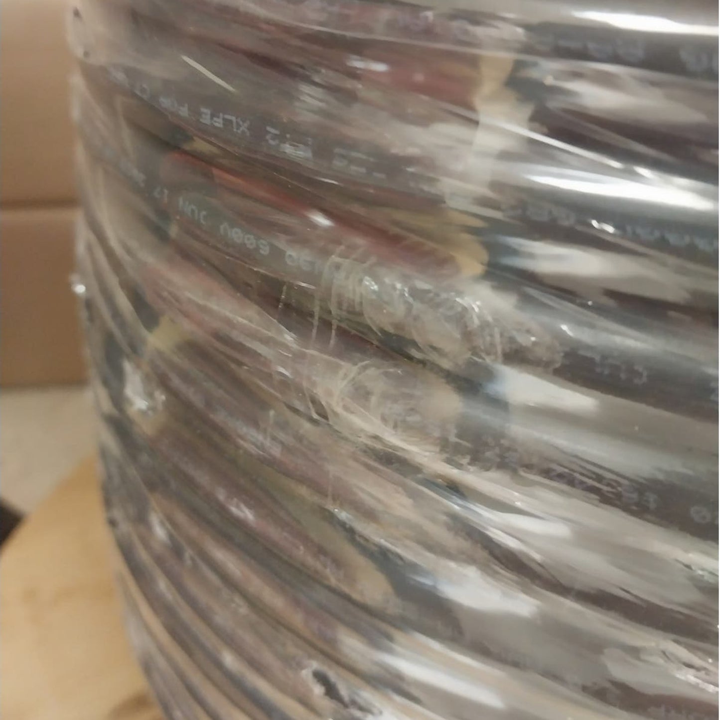 New Wooden Spool of 200 Feet Black 3/0 AWG Aluminum Electrical Wire