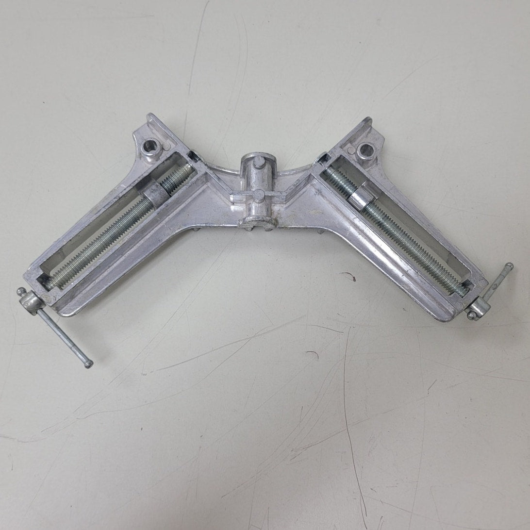 Lot of 2 Pony Np 9166 Silver 90 Degree Corner Picture Frame Clamps