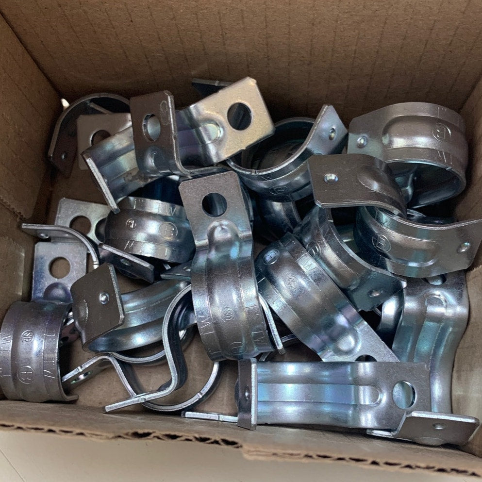 30 New Bridgeport 1" 922-S Metal Pipe Strap One Hole EMT Fittings Original Box