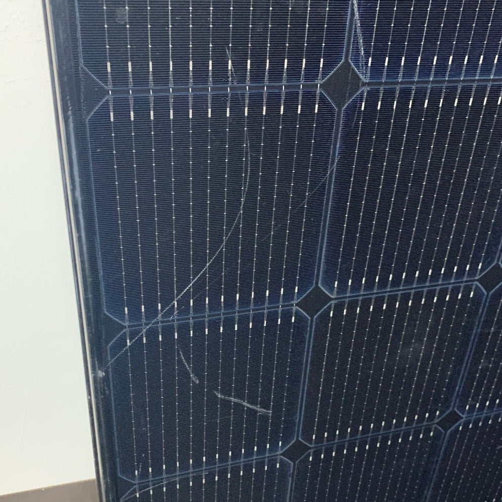 New LG NeON 2 Black 370W LG370N1K-A6 Solar Panel Module - Scratches
