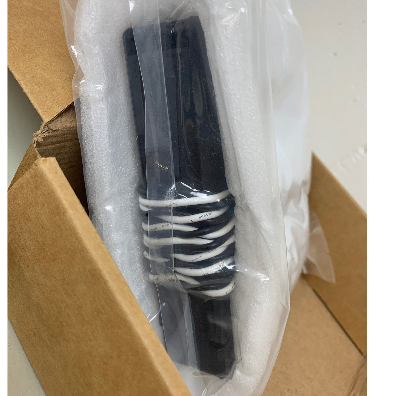 New In Box Accuenergy AccuSplitCT Series 5A 1000A Output Solar Panel CT