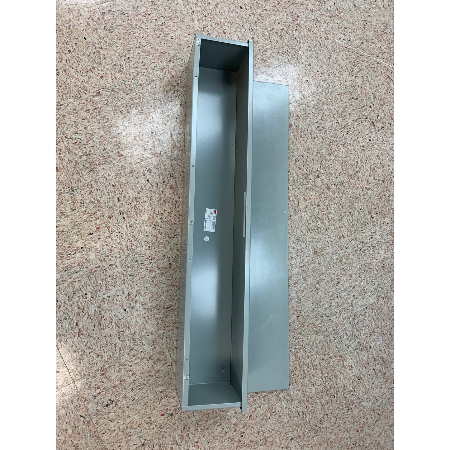 New Nvent Aluminum Wire Raceway Trough 48" by 8” by 8” Original Box