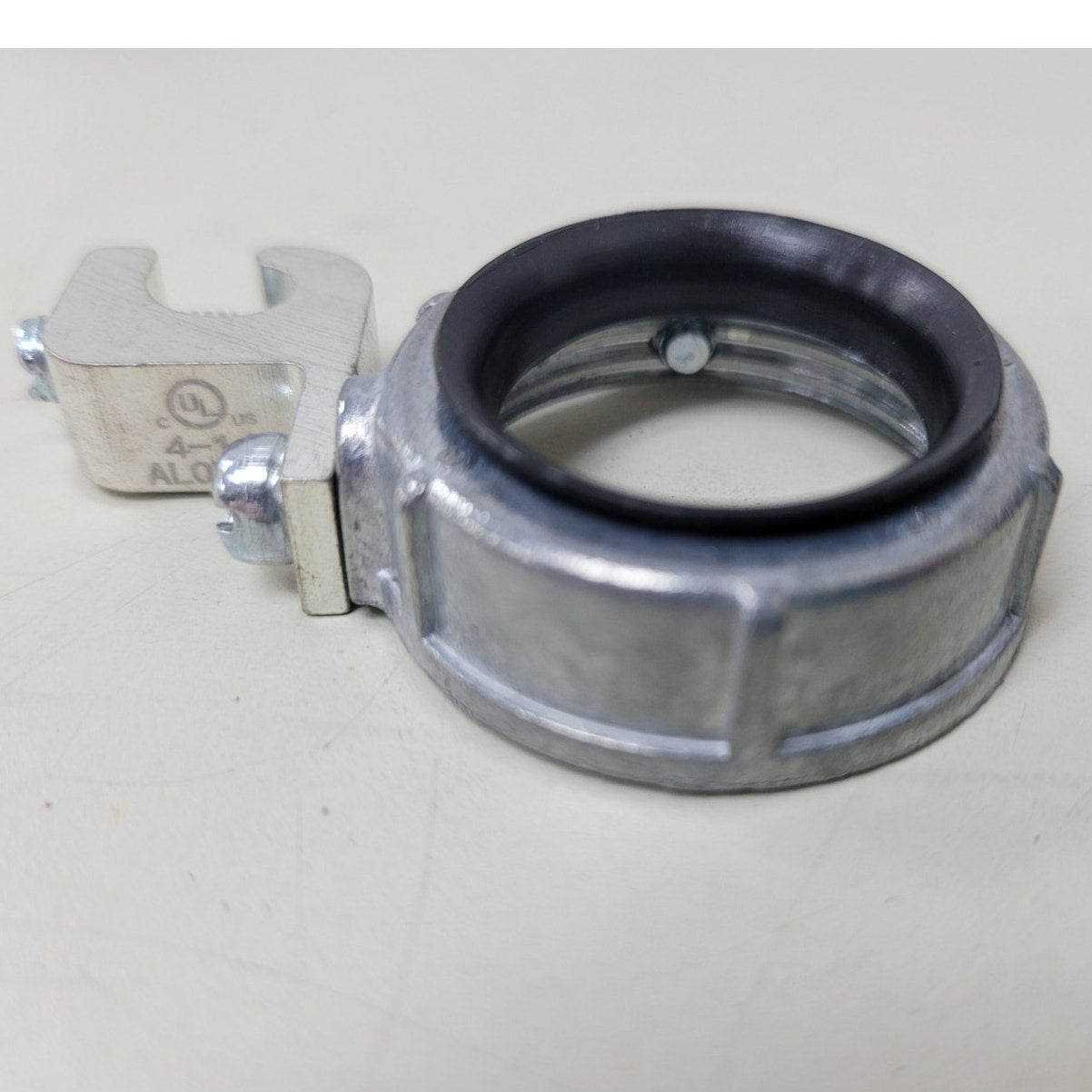 10 New Grounded Insulated 1" Zinc Metallic Grounding Bushings
