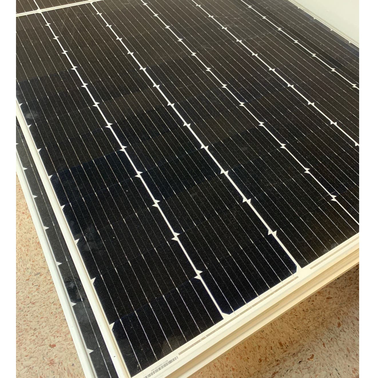 New Hanwha Q Cells Q.PEAK DUO XL-G10.C 480W Black Solar Panel Module