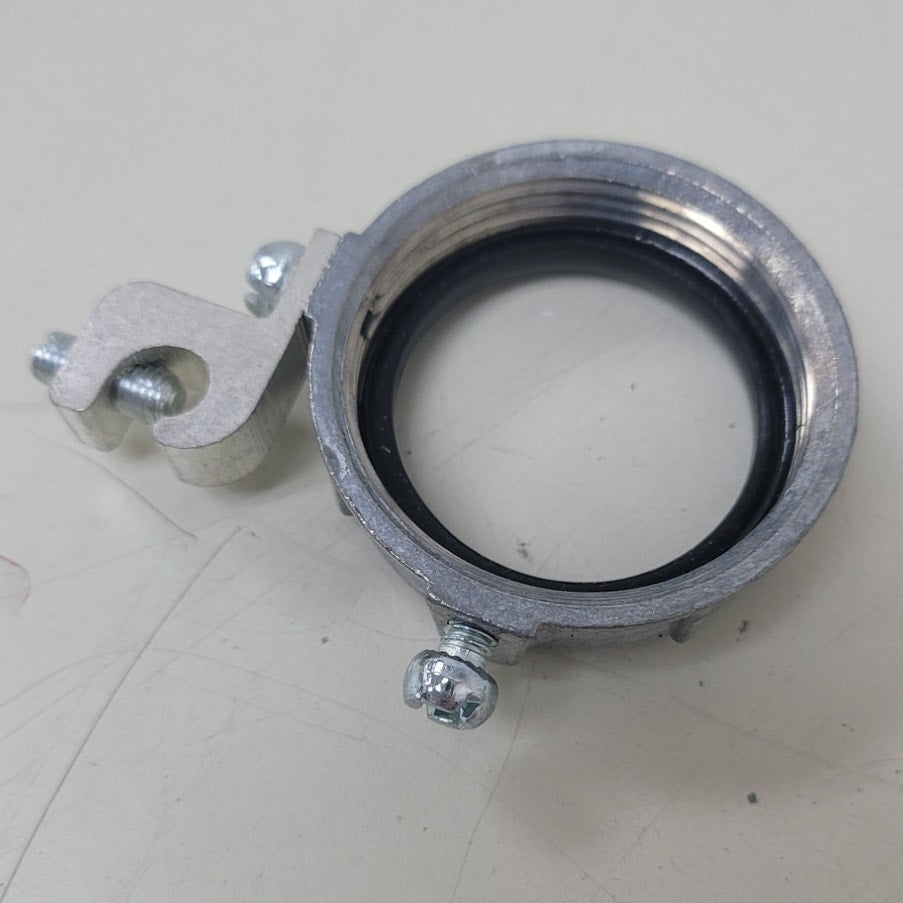 6 New Grounded Insulated 1.5" Zinc Metallic Grounding Bushings