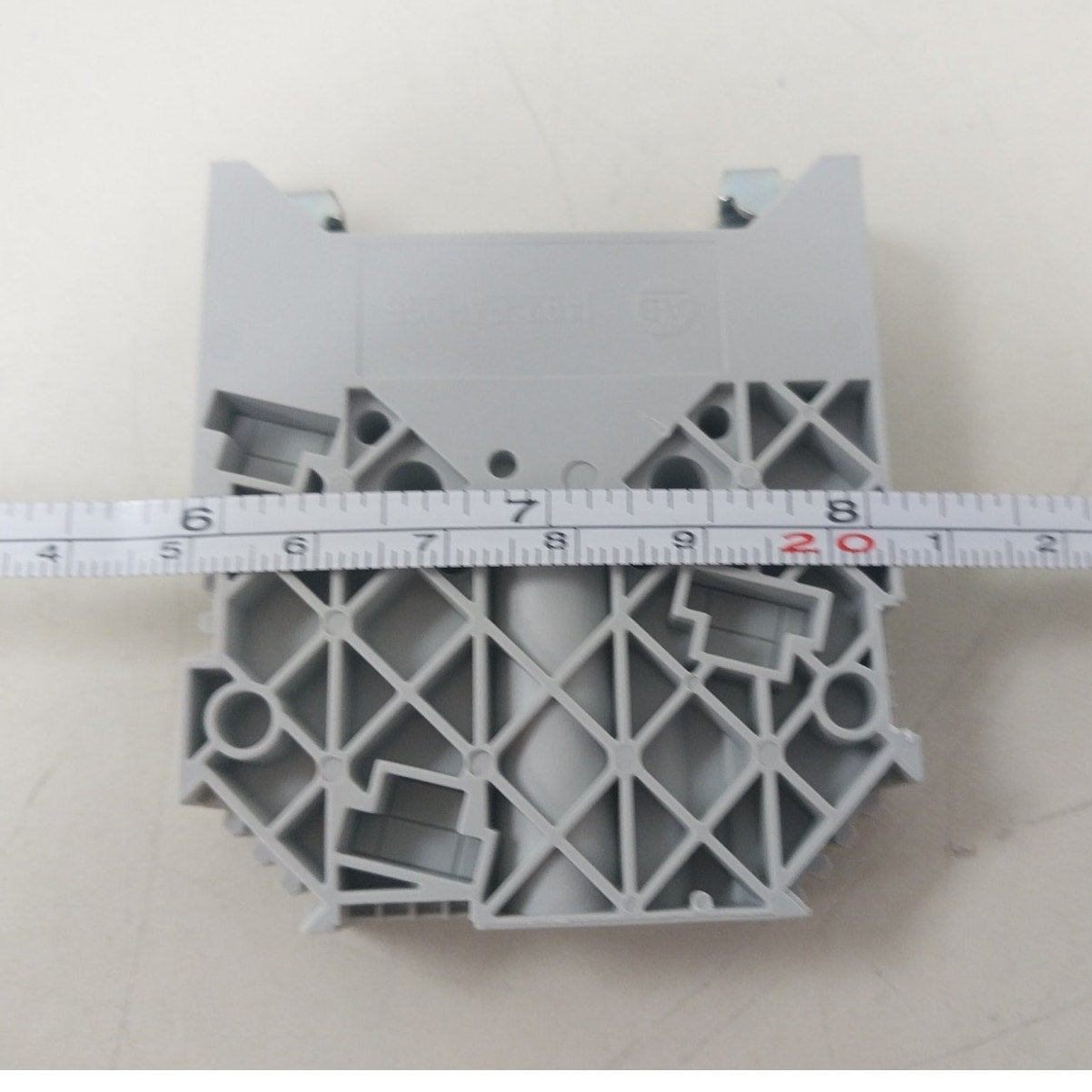 50 New Box of Bulletin 1492 EAH-J35 Gray Plastic End Anchors Brackets