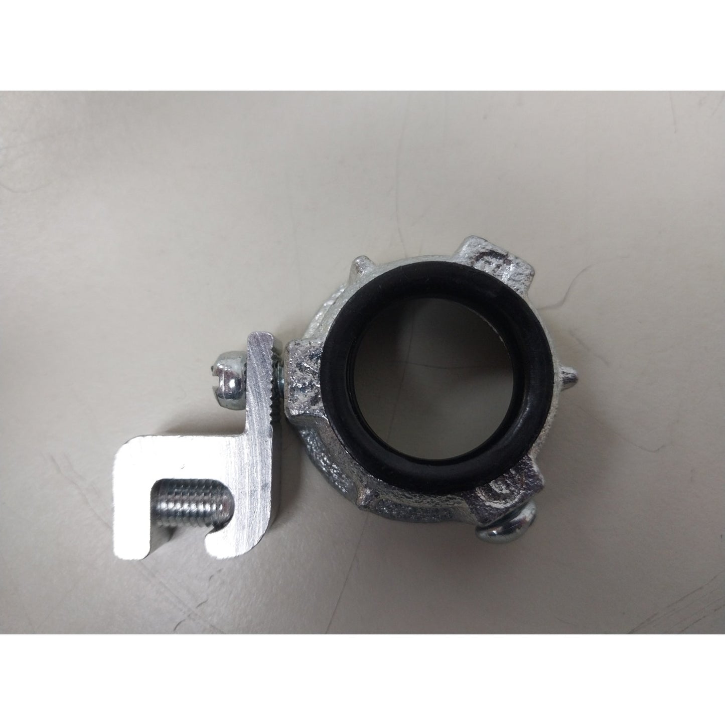 10 New Grounded Insulated 3/4" Zinc Metallic Grounding Bushings