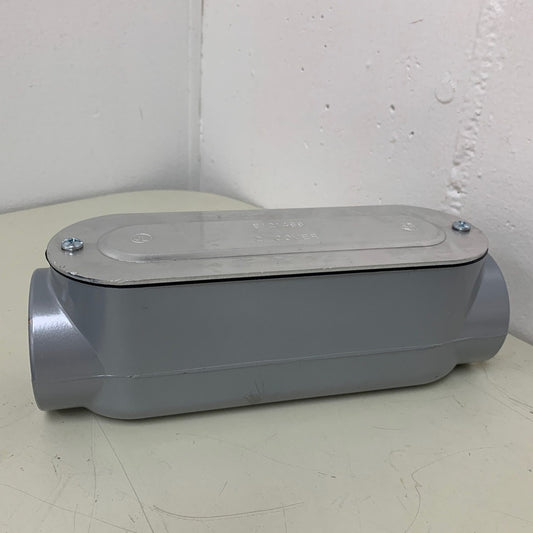 New Bridgeport E121488 2" Aluminum C Conduit Body With Cover & Gasket