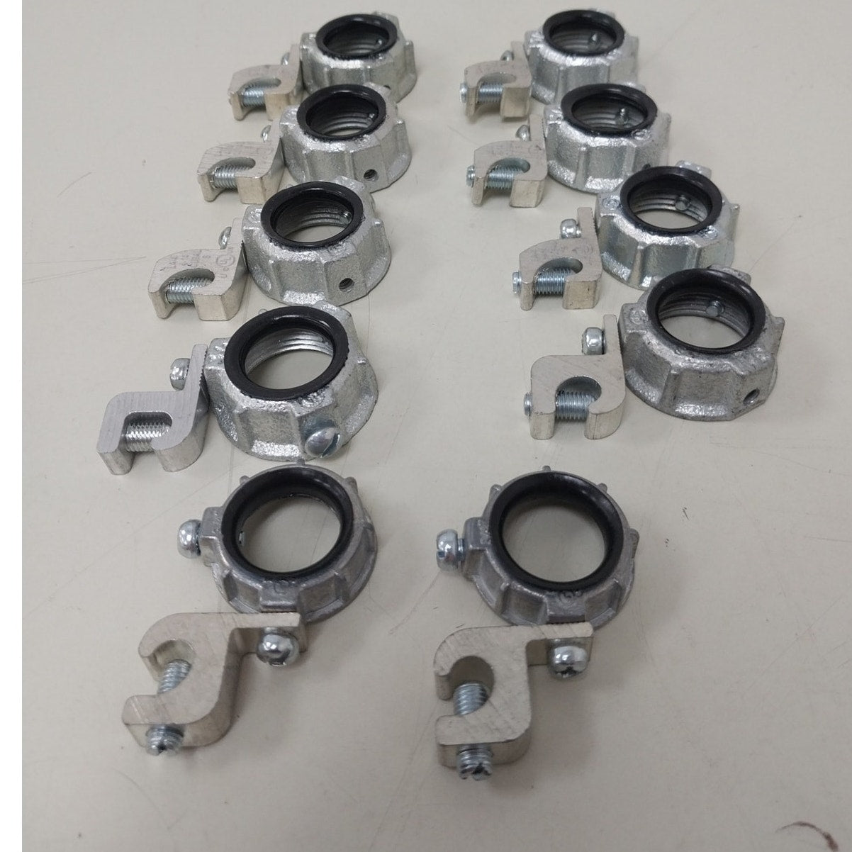 10 New Grounded Insulated 3/4" Zinc Metallic Grounding Bushings
