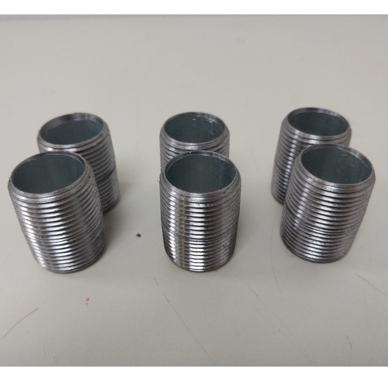 6 New 1.5" by 1" Threaded Steel Close Pipe Nipples New Without Original Package