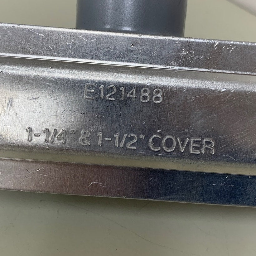 New Eaton E121488 1.25" Aluminum T Conduit Body With Cover & Gasket