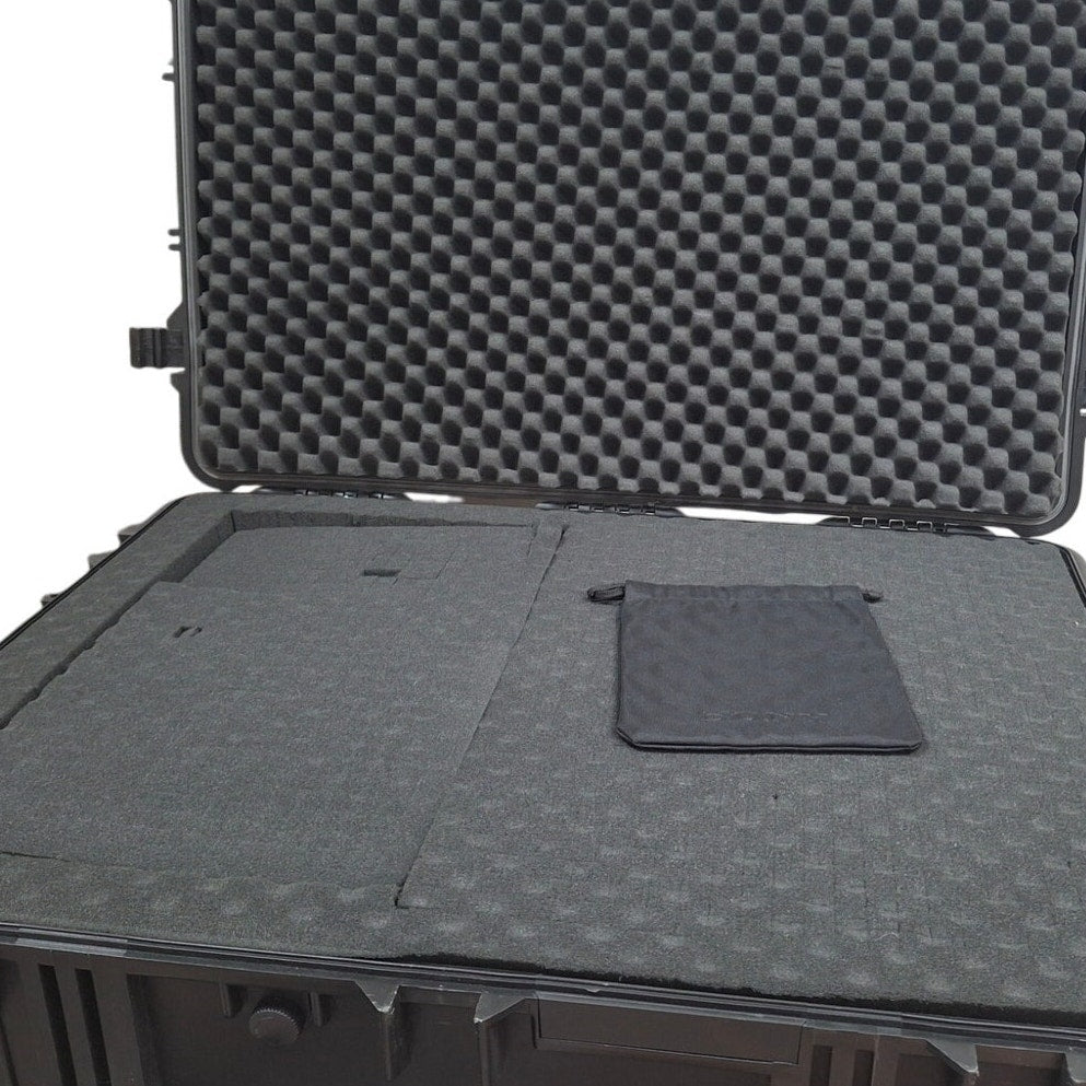 Eylar 3XL 32" Waterproof Rolling Hard Case with Telescopic Handle — Used