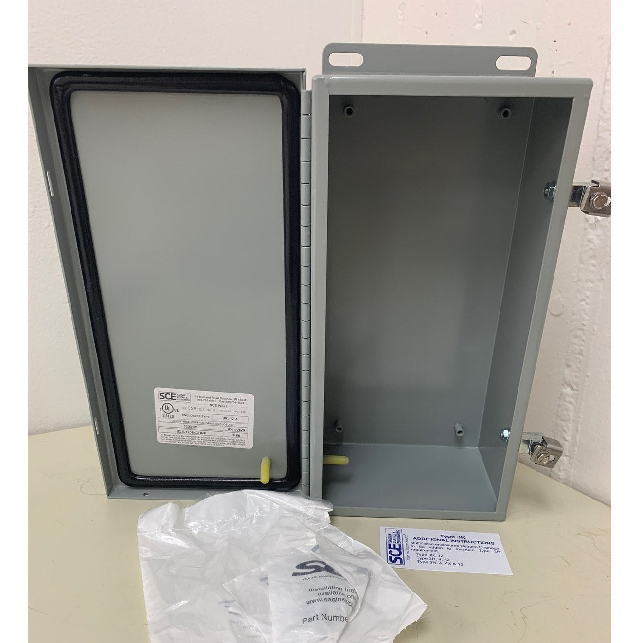 New SCE 3R 12 4 Metal Industrial Control Panel Enclosure Box w Mounting Screws