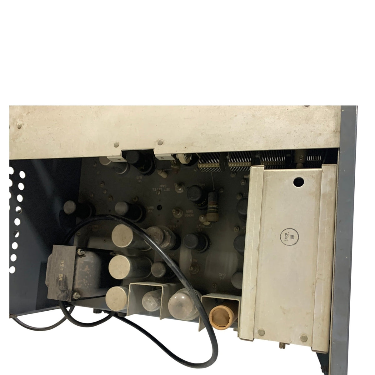 Hewlett-Packard HP 330D Distortion Analyzer — Vintage Audio/RF Test Equipment