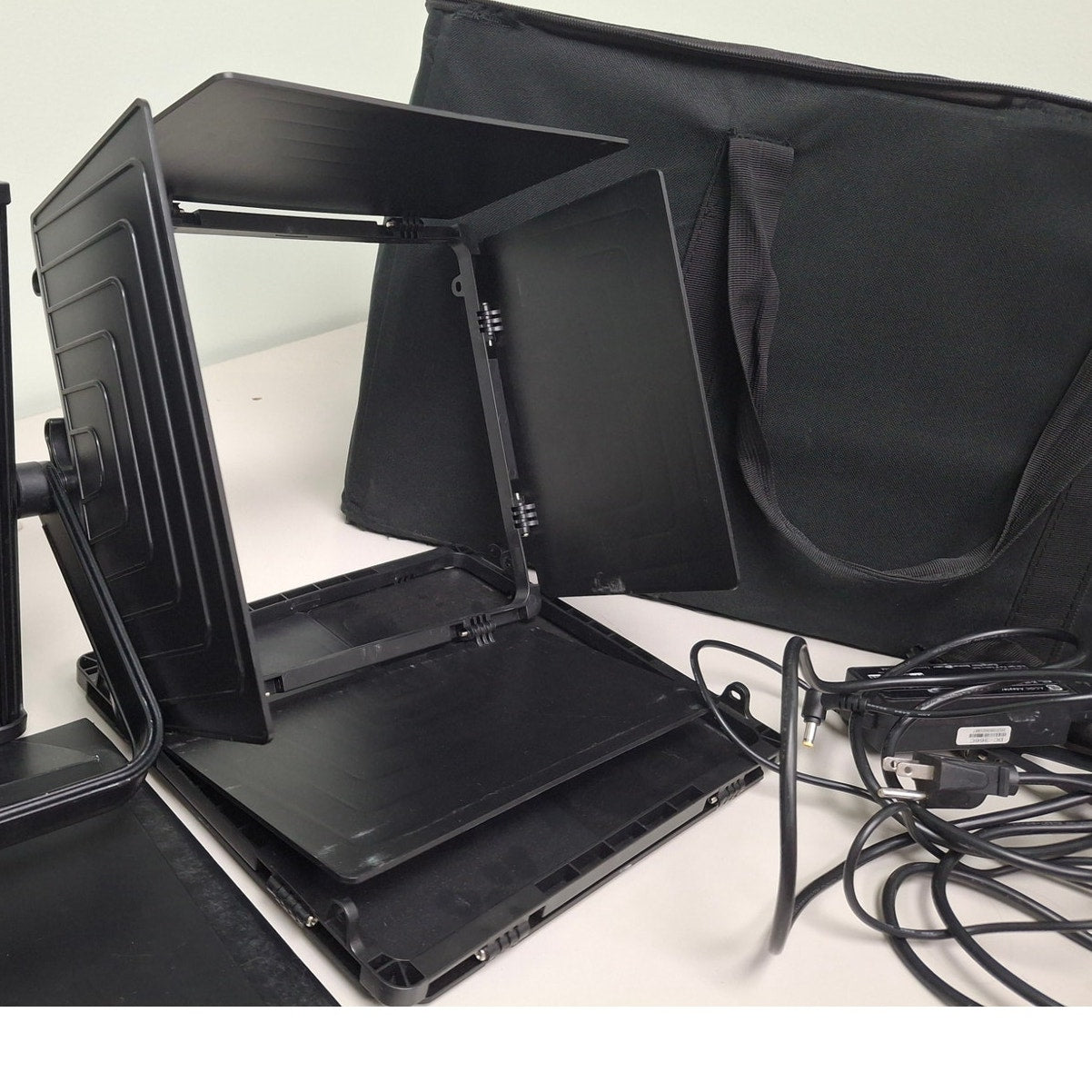 GVM 50RS RGB LED Light Panel Kit w/ Tripod & Case – Great Video Maker