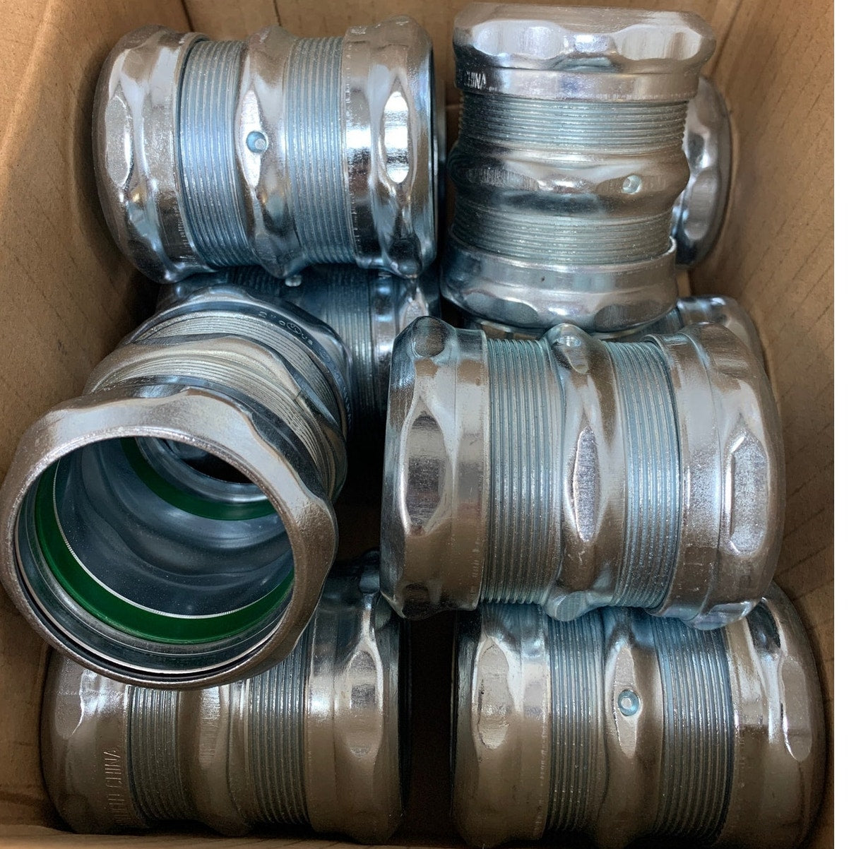 10 New Bridgeport 2" 265-SRT Raintight EMT Couplings In Original Box