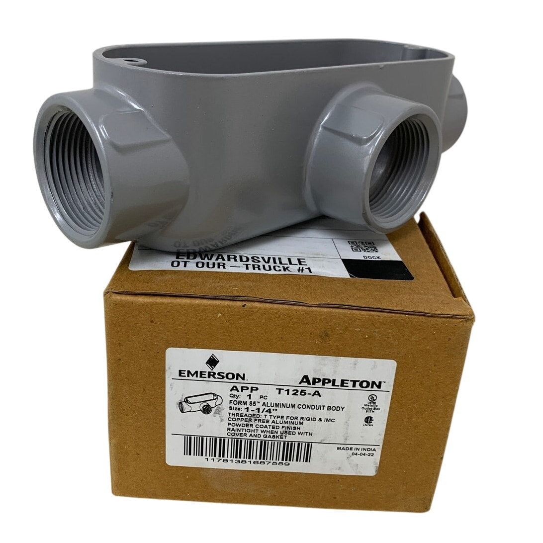 New In Box Emerson T125-A Form 85 1.25" Aluminum T Conduit Body