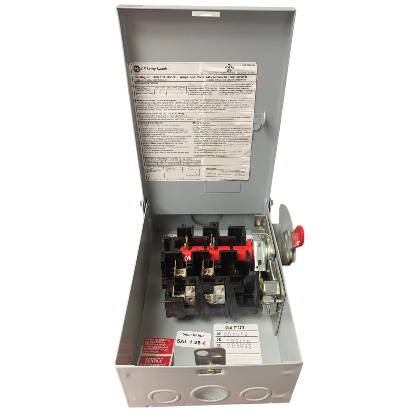 New GE General Electric 30 AMP General Duty Safety Switch GDSS Electrical Box