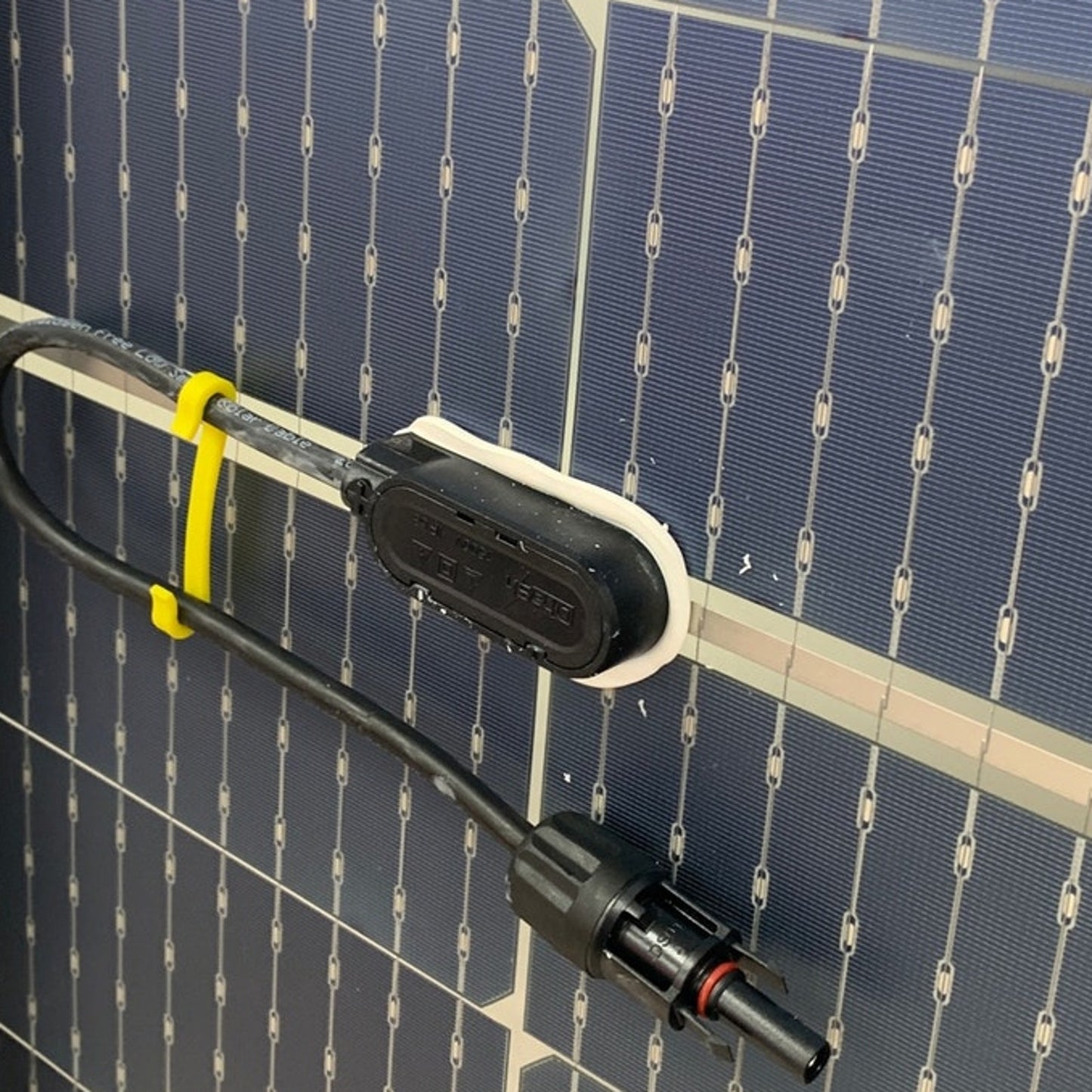 New Navitas 550W Bifacial Mono PERC Half Cut Module 144 Cell Solar Panel